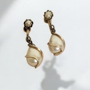 Antique Yellow 12K Gold Filled Screw Back White Pearl European Earrings